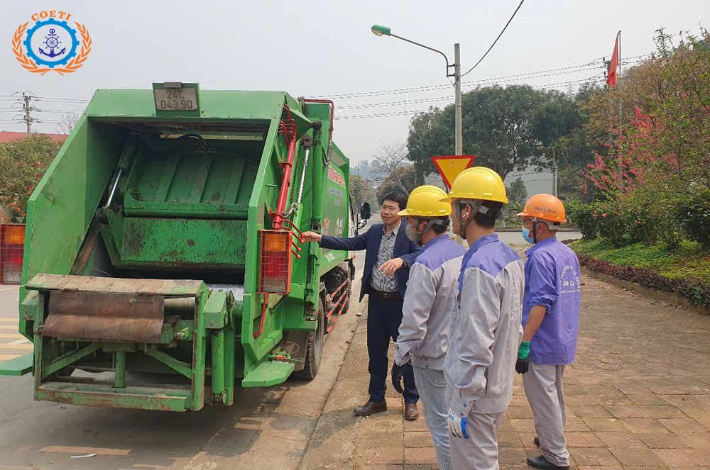 khóa học vận hành xe ép chở rác chuyên dụng